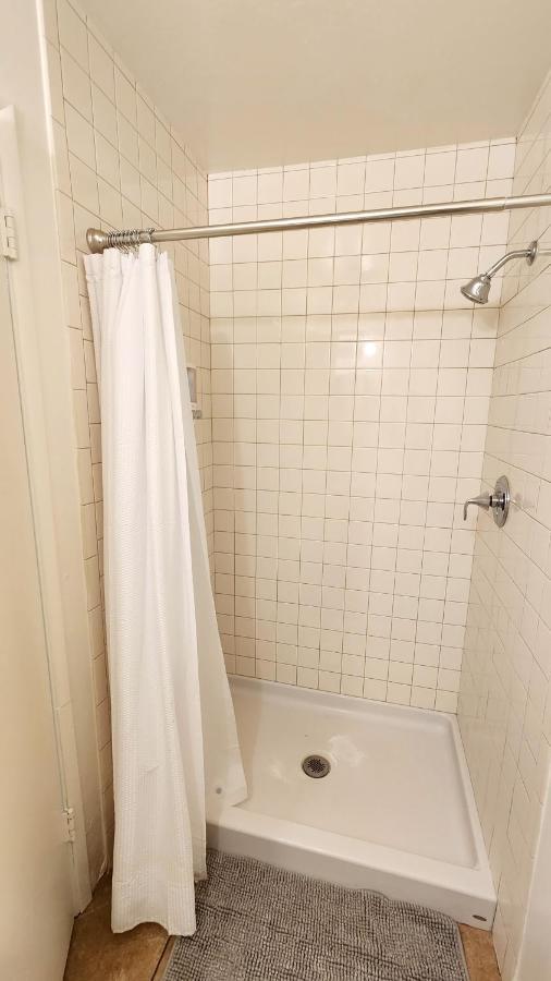 Centrally Located, 4X Queen, 300 Mbps Internet With Backyard! Hemet Zewnętrze zdjęcie