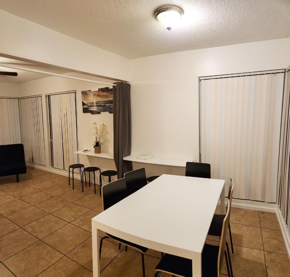 Centrally Located, 4X Queen, 300 Mbps Internet With Backyard! Hemet Zewnętrze zdjęcie