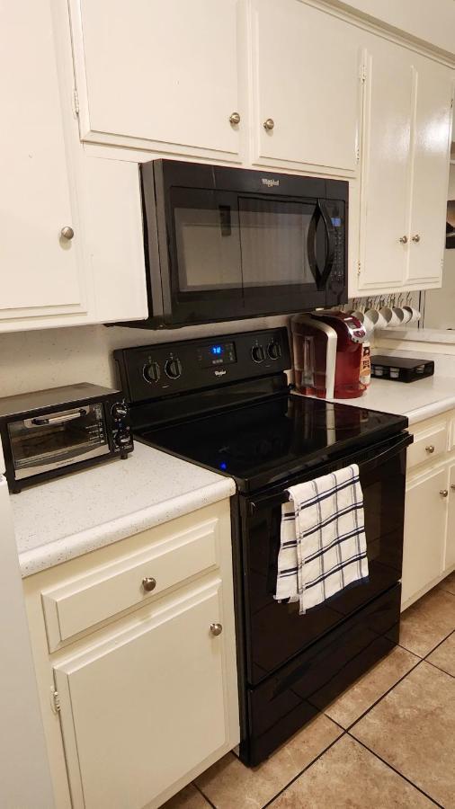 Centrally Located, 4X Queen, 300 Mbps Internet With Backyard! Hemet Zewnętrze zdjęcie
