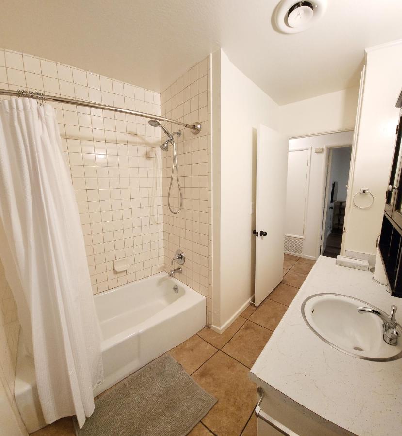 Centrally Located, 4X Queen, 300 Mbps Internet With Backyard! Hemet Zewnętrze zdjęcie