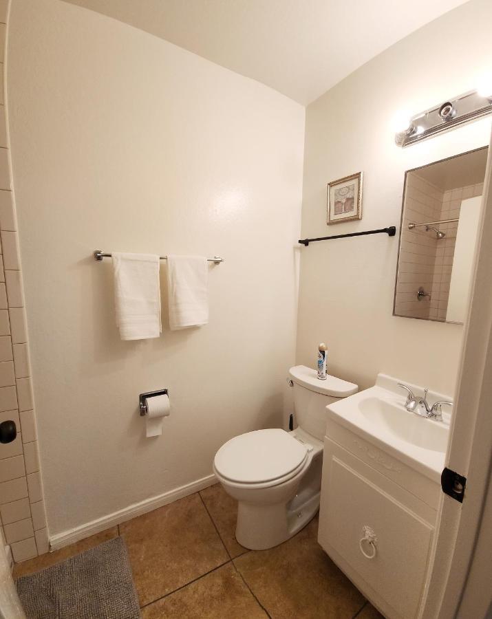 Centrally Located, 4X Queen, 300 Mbps Internet With Backyard! Hemet Zewnętrze zdjęcie